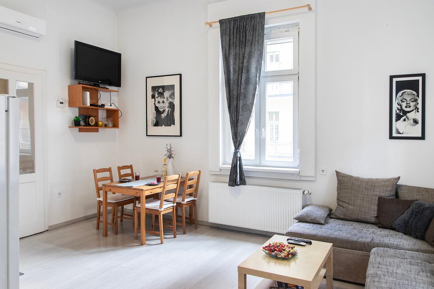 Dora Apartment Near Buda Castle With Parking! Budapest Exteriör bild