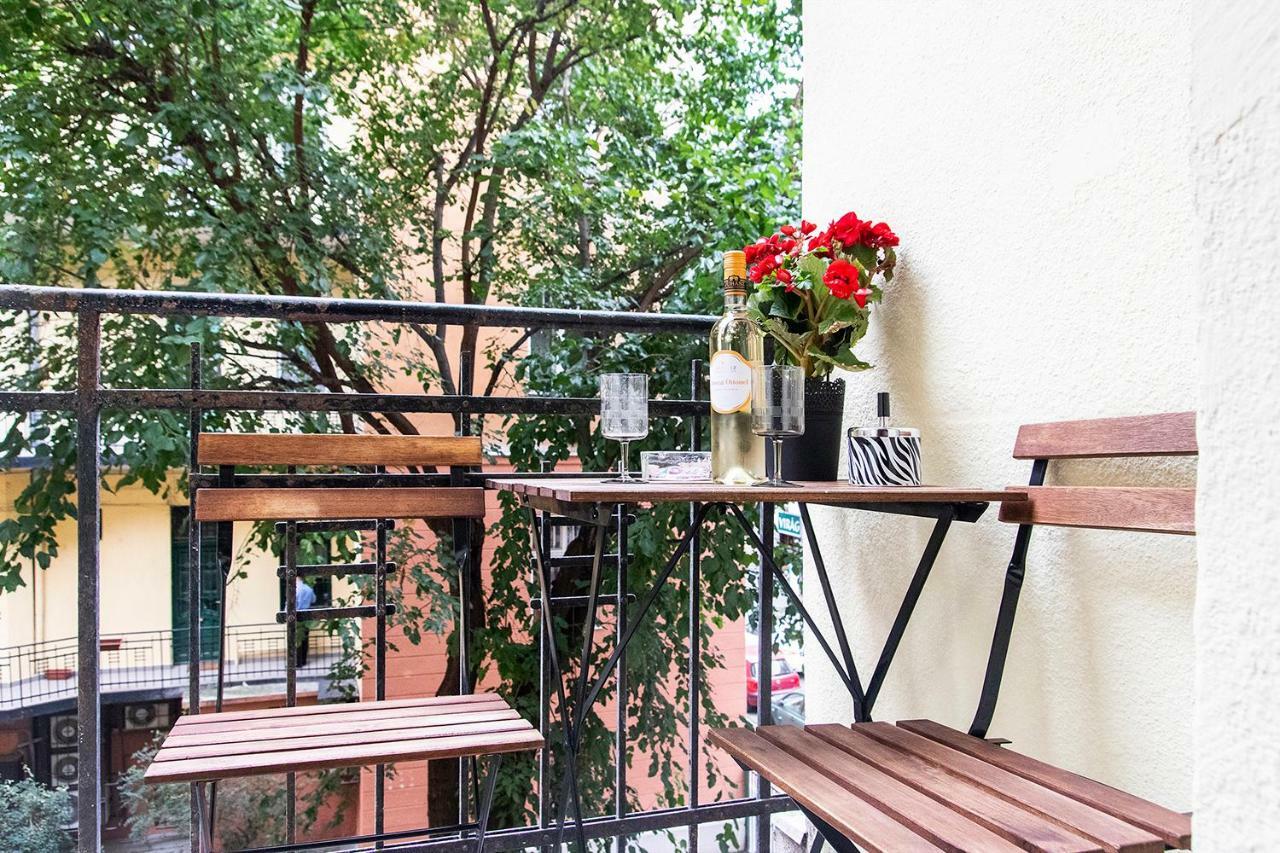Dora Apartment Near Buda Castle With Parking! Budapest Exteriör bild